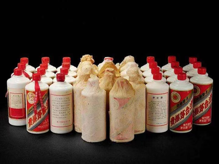 蛟河日照岚山回收酒价格哪里回收(附近上门回收茅台酒）?